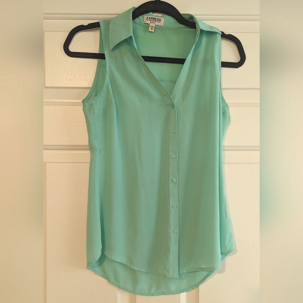 Express Portofino sleeveless blouse